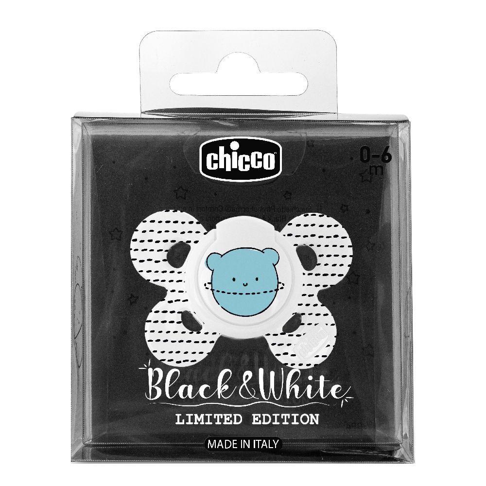 Succhietto Chicco in confezione. Design bianco e nero con orsetto. Età: 0-6 mesi. Prodotto in Italia.