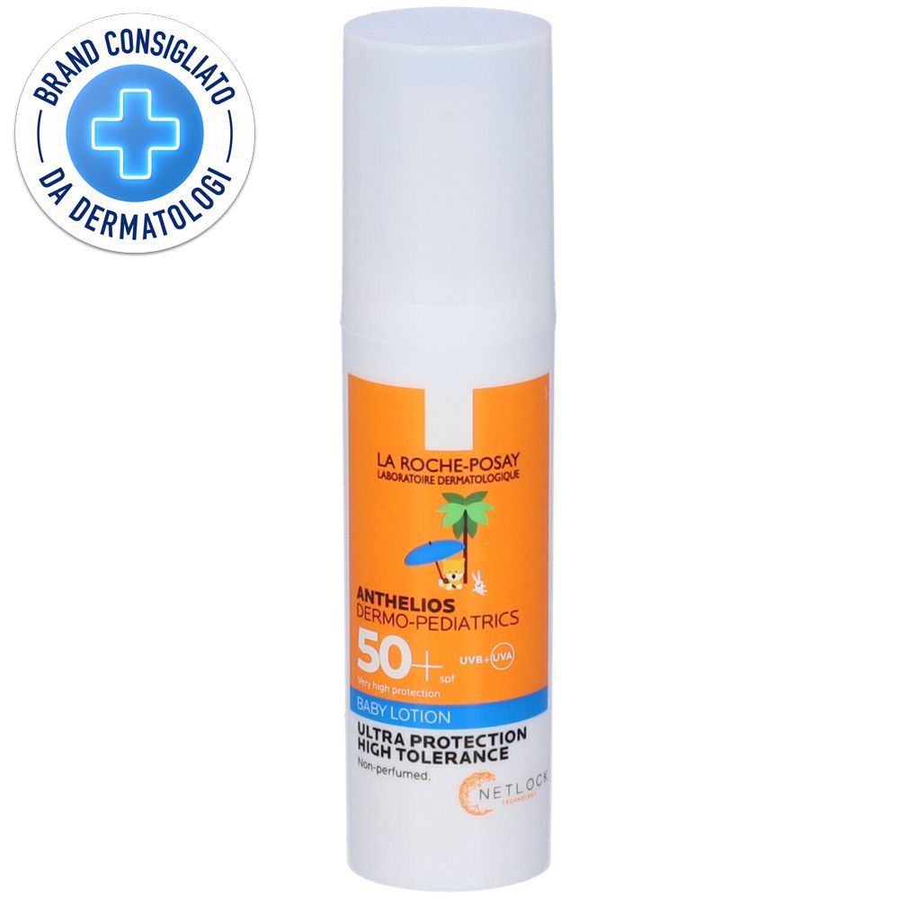 Flacone bianco con etichetta arancione. Scritta: Anthelios Dermo-pediatrics 50+. Logo: Brand Consigliato da Dermatologi.