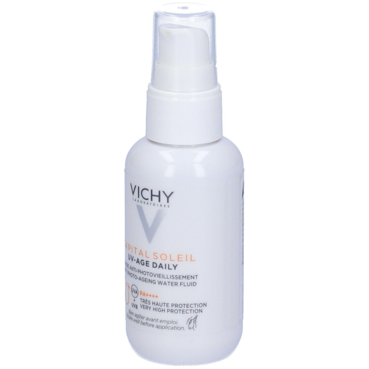 Flacone bianco con dosatore. Testo: Vichy, Capital Soleil UV-Age Daily, SPF50+.