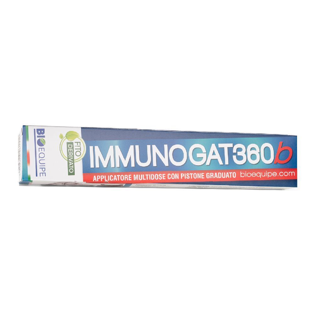 Confezione con nome del prodotto e applicatore. Testo: Immunogat360b, Applicatore multidose con pistone graduato.