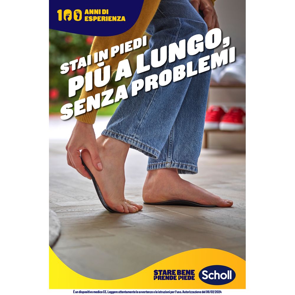 Poster con testo: « Stai in piedi più a lungo, senza problemi ». Persona con soletta nella scarpa.