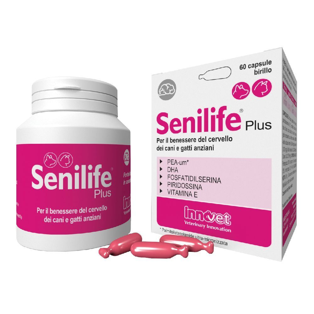 Flacone bianco e scatola con stampa rosa. Scritta: Senilife Plus. 60 capsule. Capsule rosa accanto.