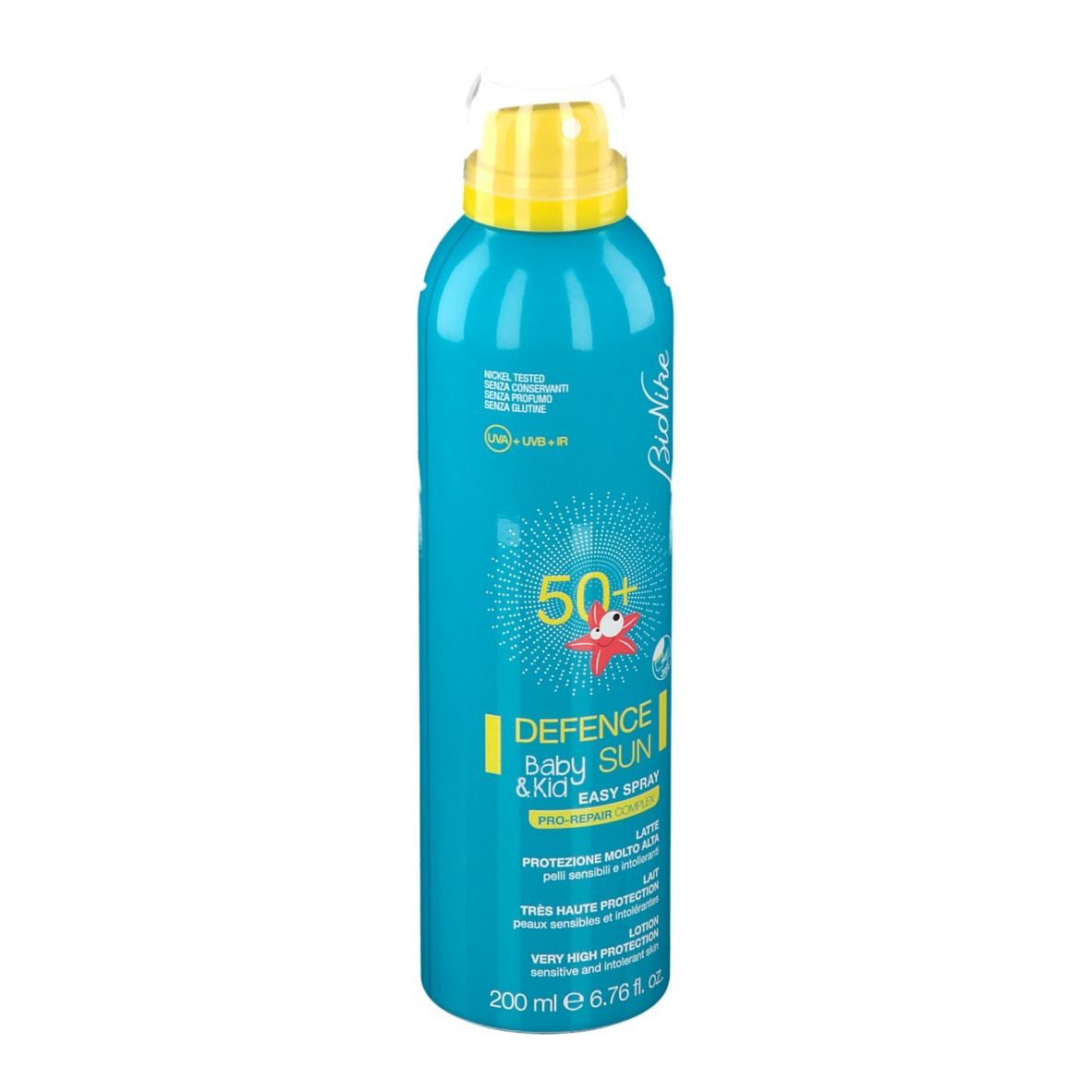 Flacon spray bleu turquoise avec tête jaune. Inscription : Defence Sun Baby & Kid, SPF 50+. Marque : BioNike.