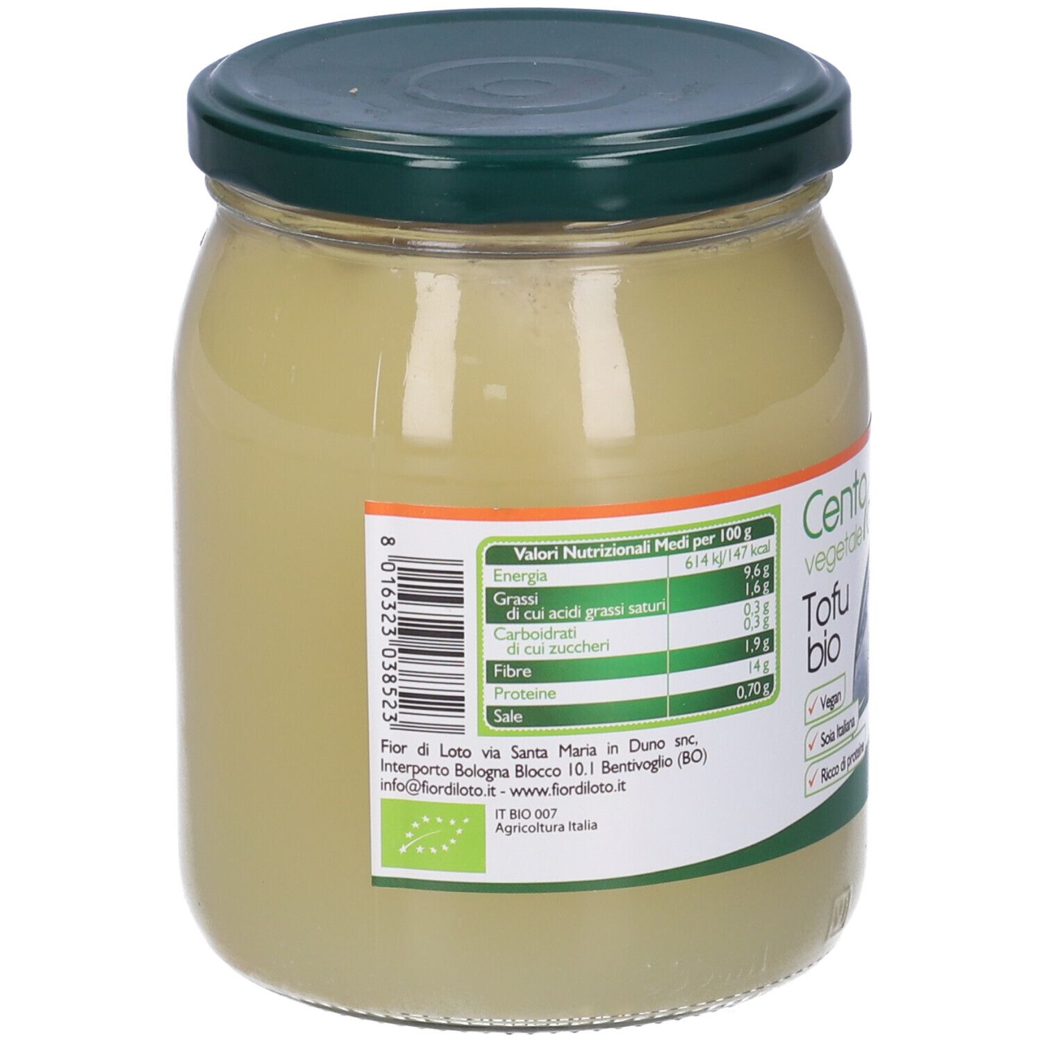 Retro del vasetto Cento% Veg Tofu bio. Coperchio verde, etichetta bianca con valori nutrizionali e codice a barre. Certificazione bio.