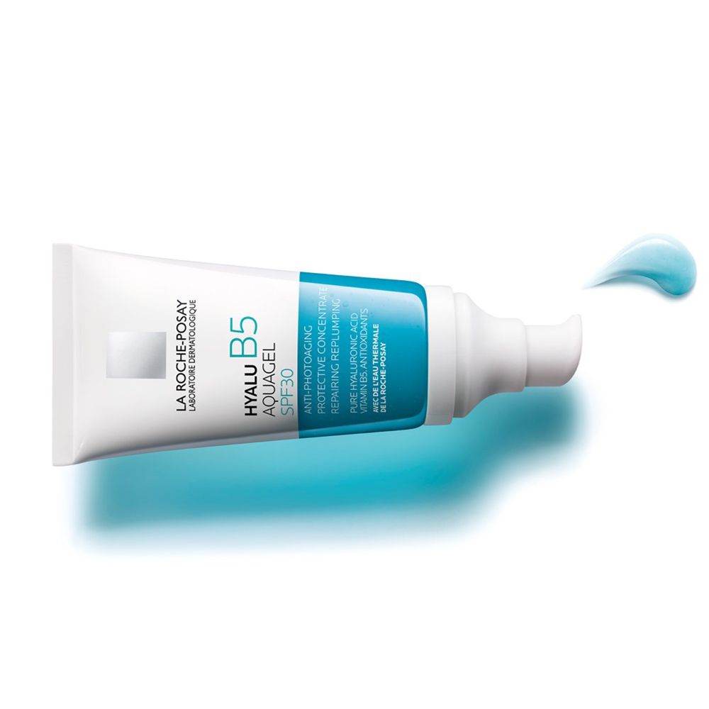 Tubo bianco con banda blu, prodotto erogato. Scritta: Hyalu B5 Aquagel SPF30.