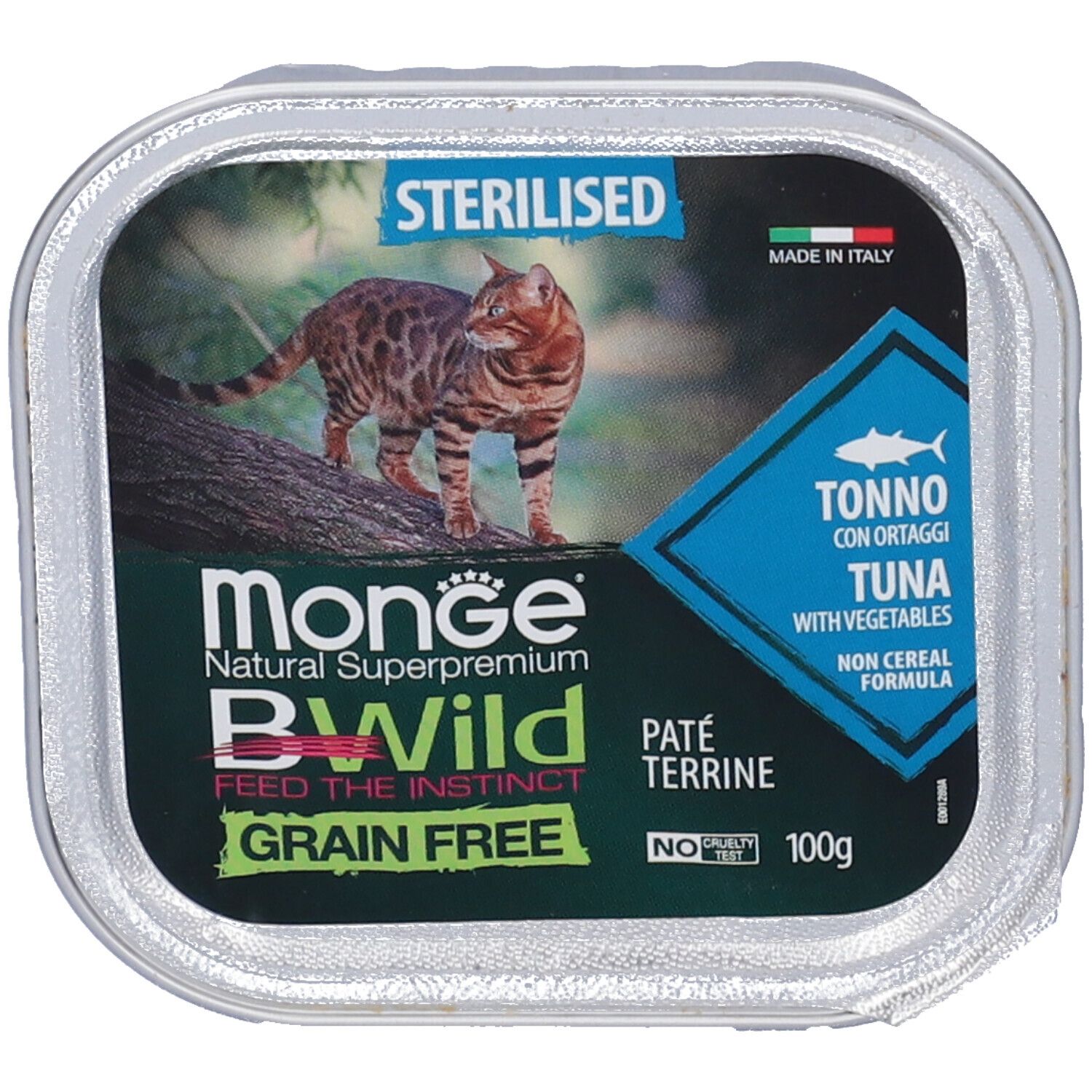 Pâté per gatti in vaschetta. "Monge BWild" con tonno e verdure. "Sterilizzato", "Grain Free". Prodotto in Italia. 100g.