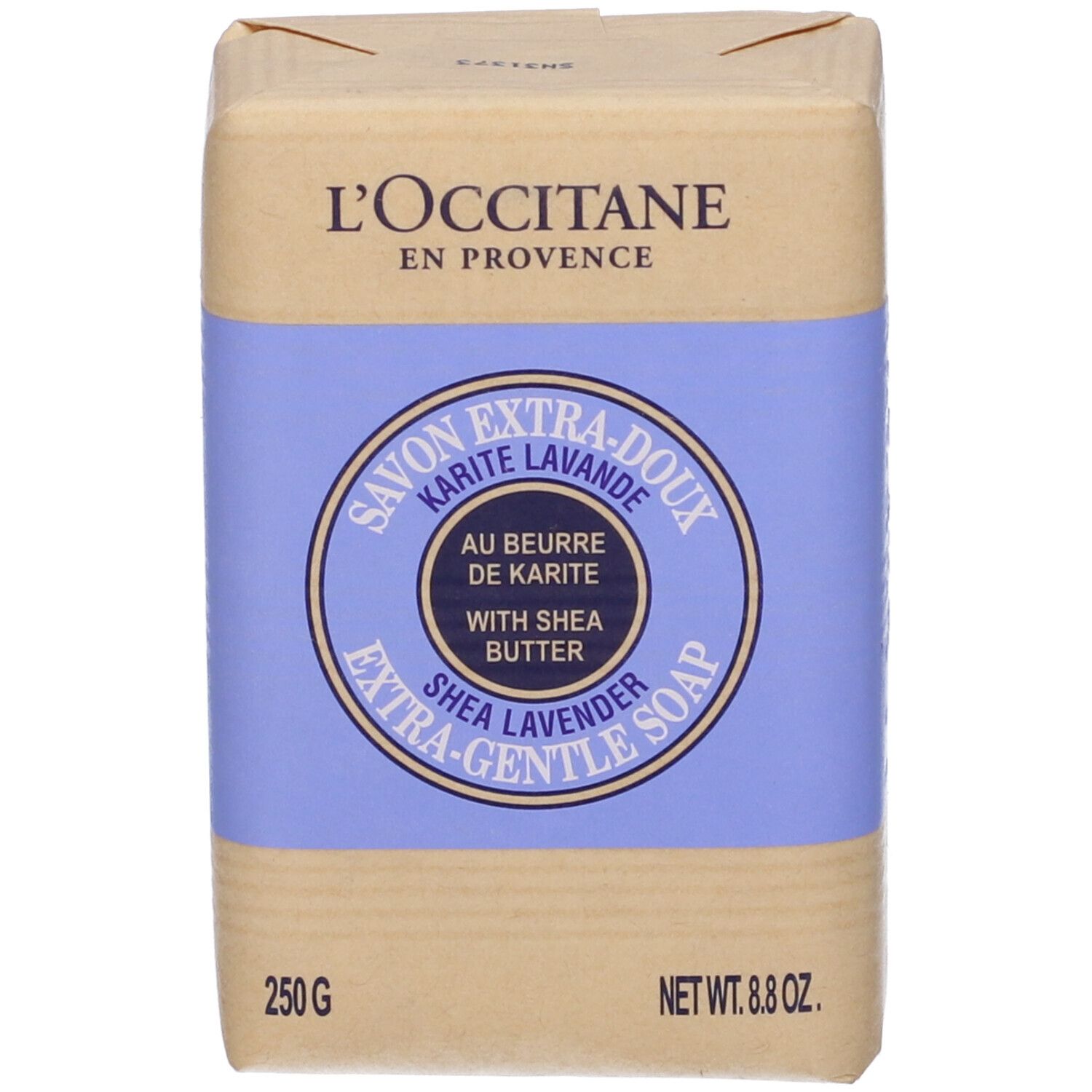Confezione di sapone. Scritta: L'Occitane, Savon Extra-Doux Karité Lavande, con burro di karité. 250g, Net Wt. 8.8 oz.