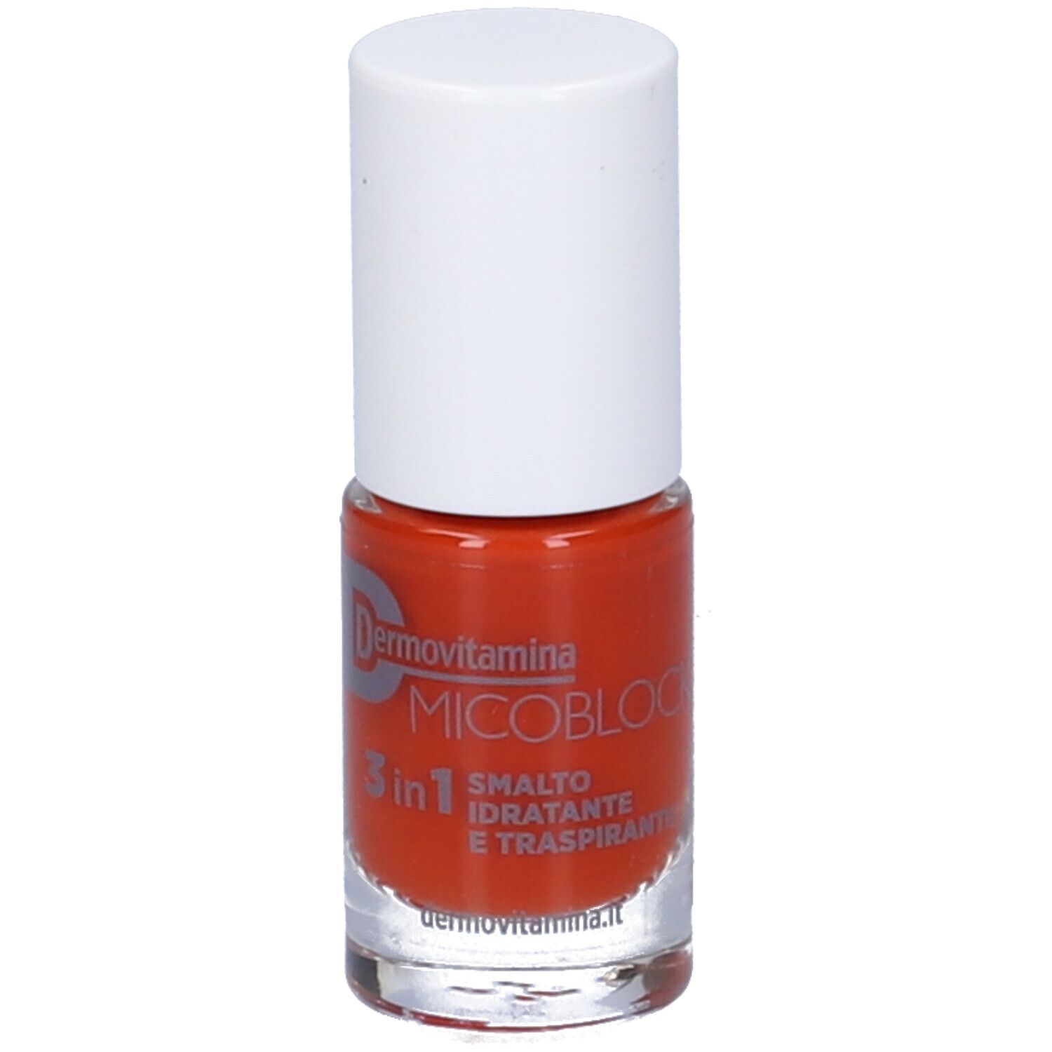 Flacone di smalto con tappo bianco. Scritta: Dermovitamina Micoblock 3 in 1 Smalto Idratante E Traspirante.