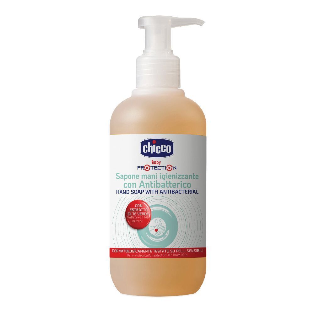 Sapone liquido beige con dispenser. Scritta: Chicco Baby Protection, Sapone mani igienizzante con Antibatterico. Dermatologicamente testato.