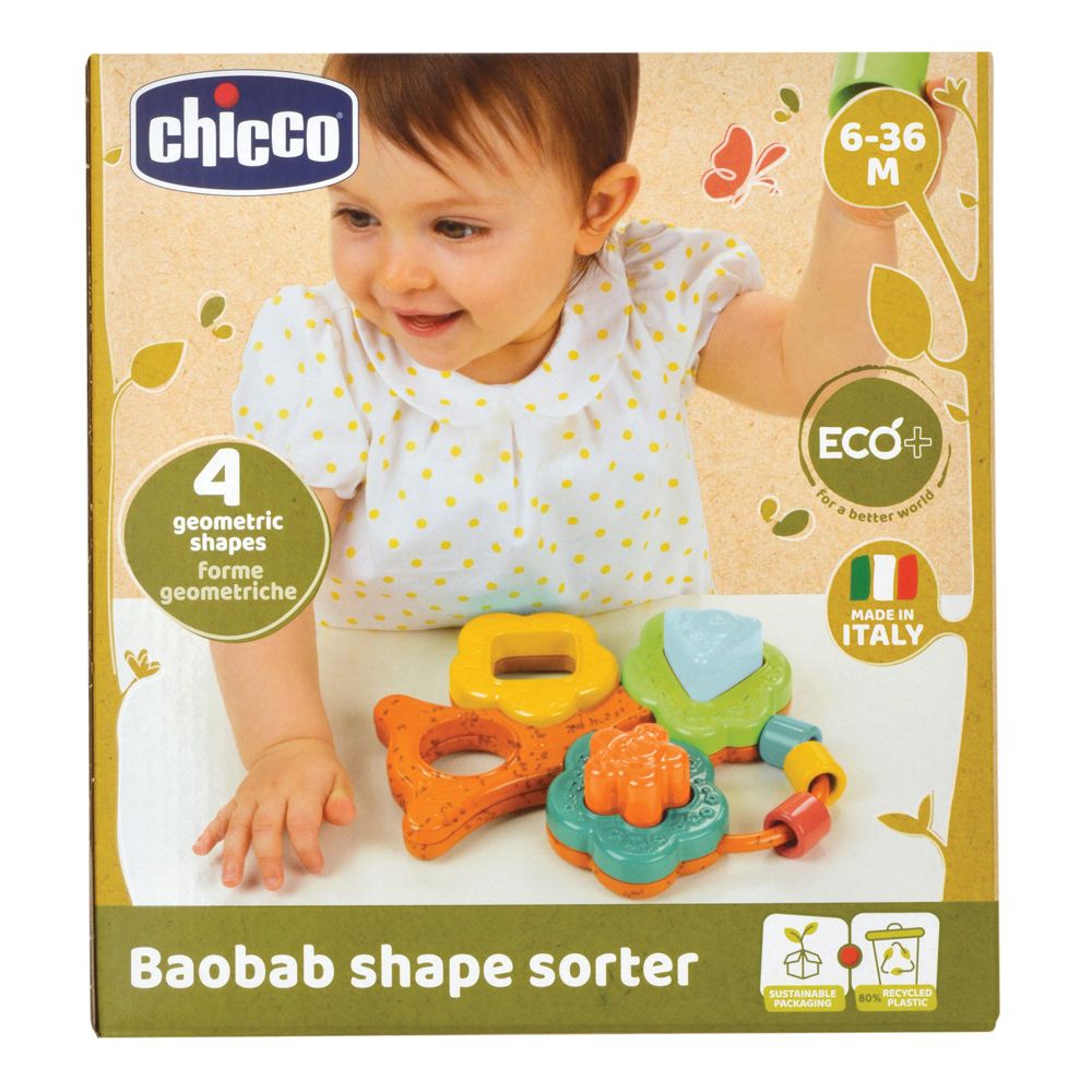 Confezione Baobab Shape Sorter. Contiene 4 forme geometriche. Con bambino, logo, raccomandazione di età e origine Italia.