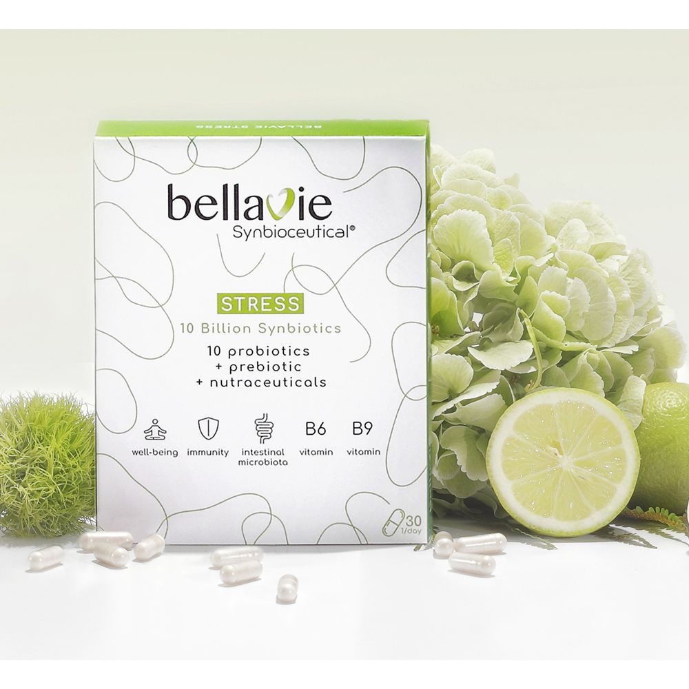 BellaVie STRESS verpakking met capsules en decoratie. Opschrift: 10 miljard synbiotica, prebiotica, nutraceuticals.