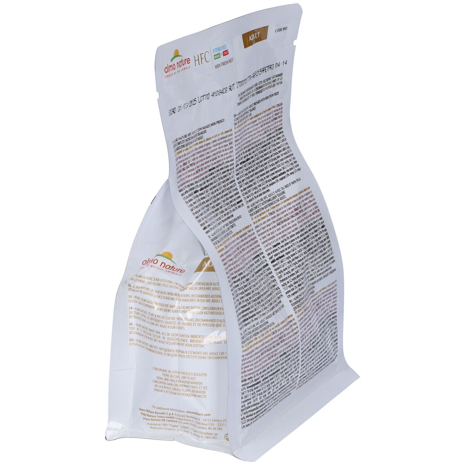 Vista obliqua della confezione di cibo per gatti Almo Nature. Ingredienti e informazioni nutrizionali. Data di scadenza.