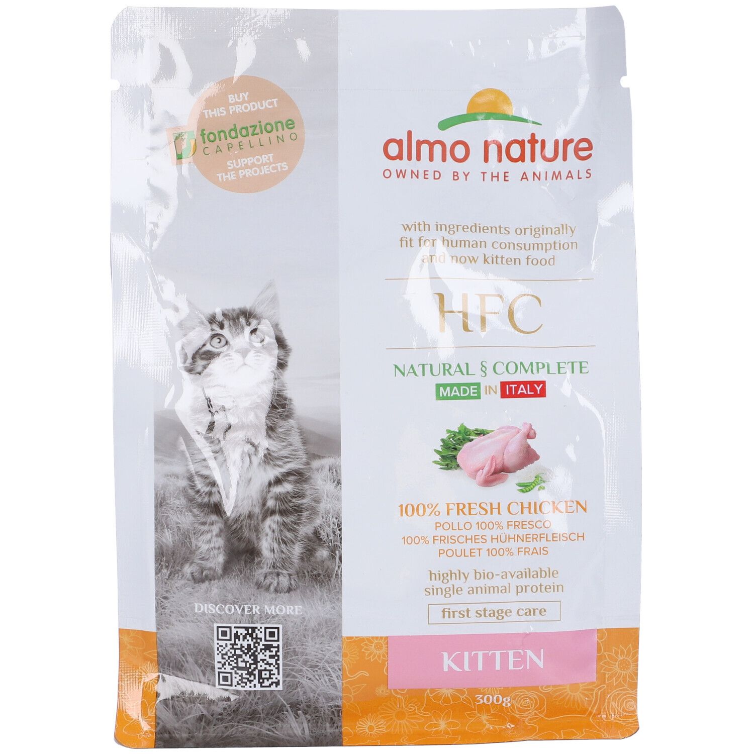 Confezione HFC Kitten Pollo. Marchio Almo Nature. Contiene cibo per gattini con pollo fresco al 100%. Con il logo Fondazione Capellino. 500g.