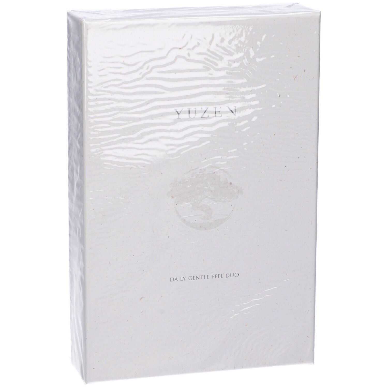 Scatola bianca sigillata. Scritta Yuzen, logo e Daily Gentle Peel Duo.