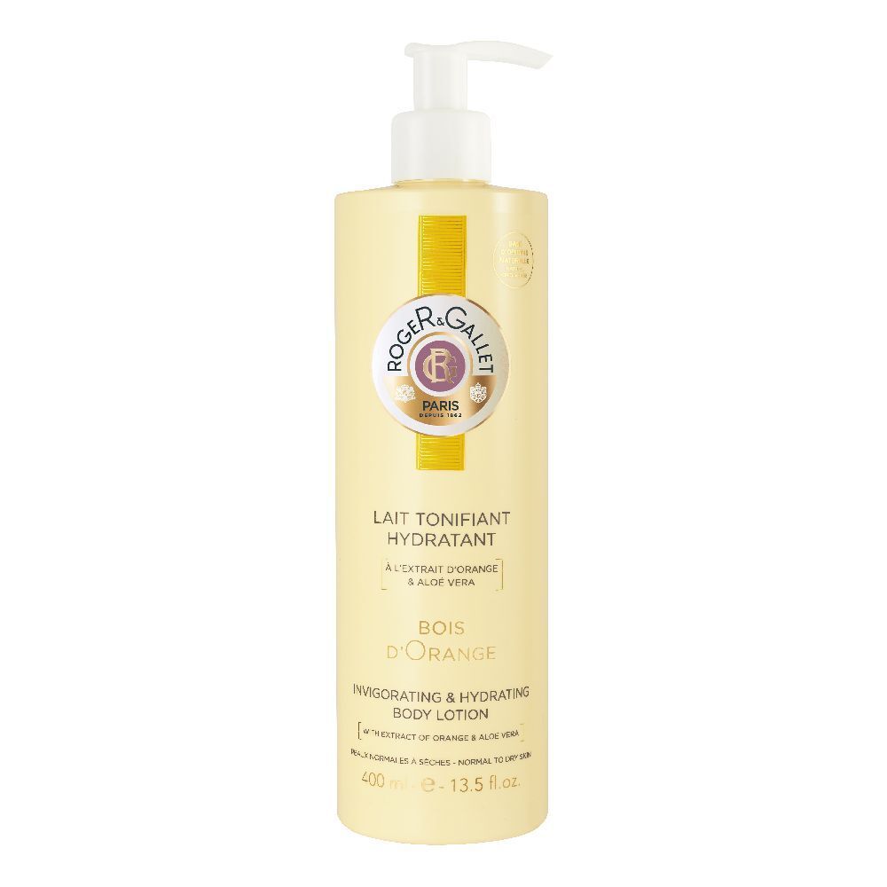 Flacone beige con dosatore. Etichetta con nome del prodotto e logo.