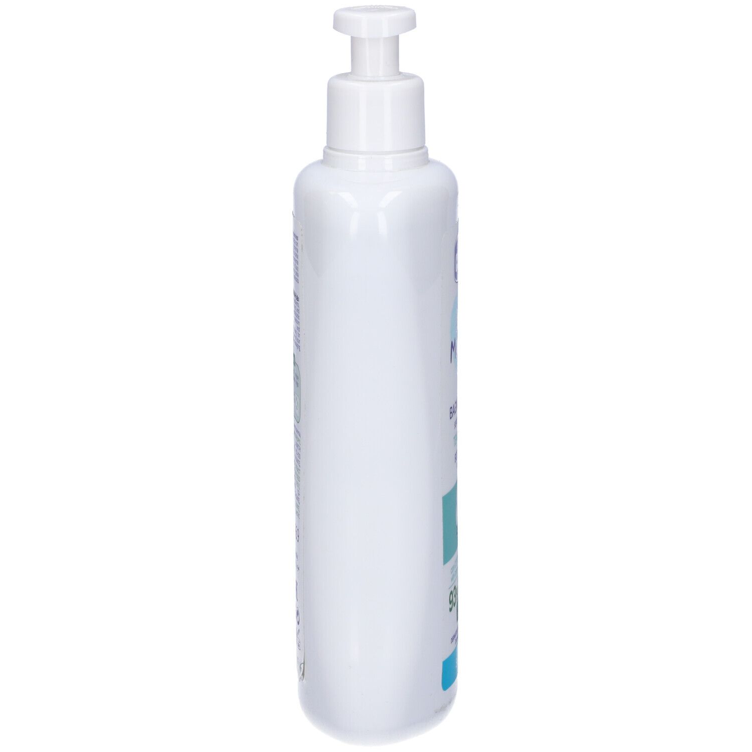 Flacone bianco stretto con dosatore. Scritta: Chicco Baby Moments. Informazioni sul prodotto sul retro.