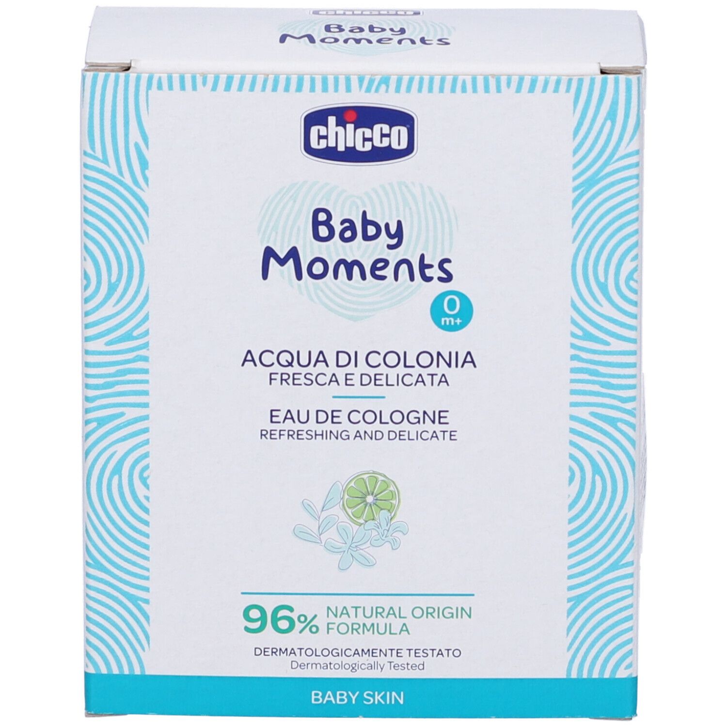Confezione in cartone. Scritta: Chicco Baby Moments, Acqua di Colonia, 96% origine naturale. Dermatologicamente testato.