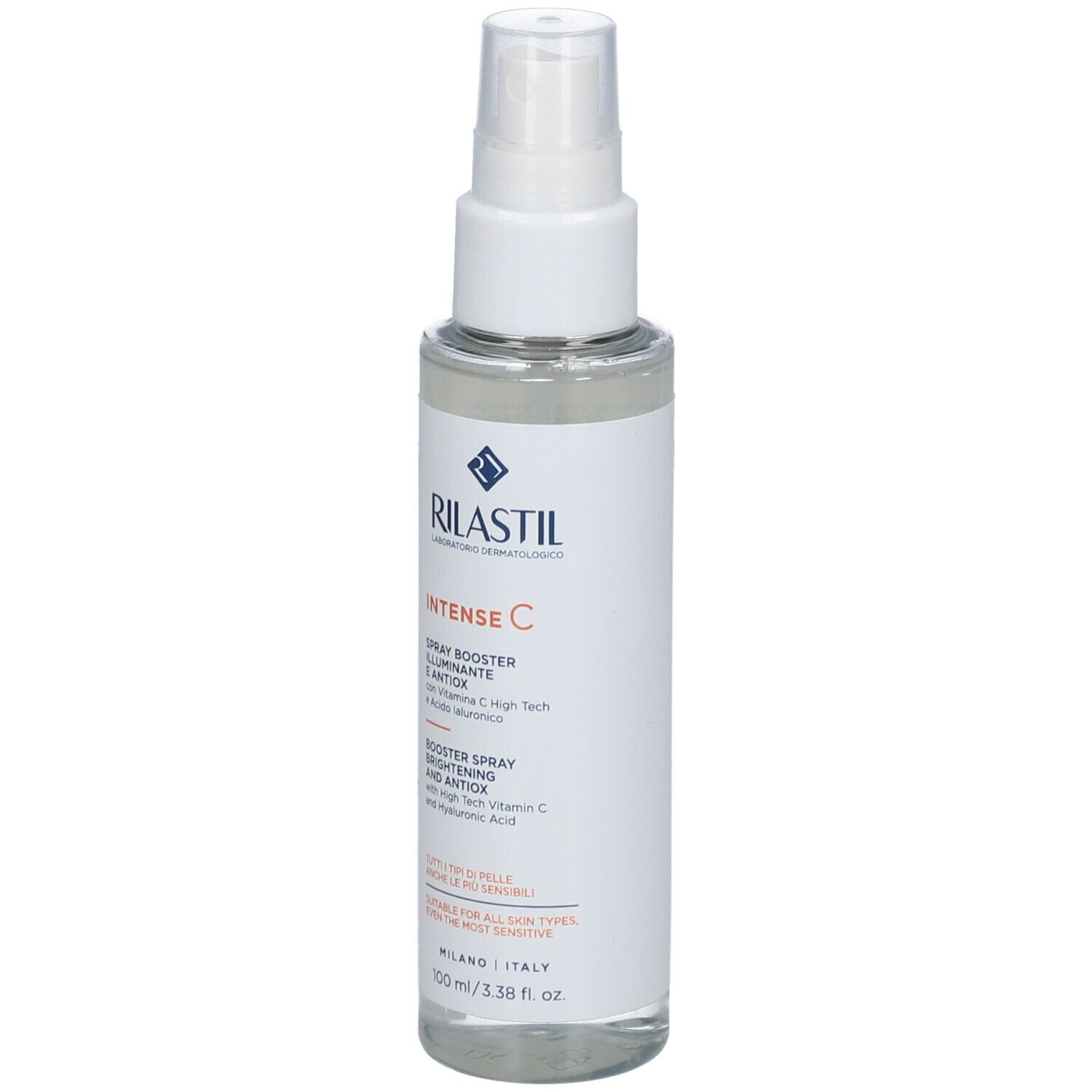 Rilastil Intense C Spray Booster. Flacone bianco con erogatore spray. Etichetta con testo e logo.