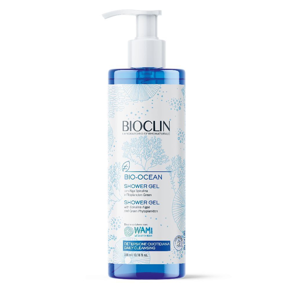 Flacone blu trasparente con dosatore bianco. Scritta BIOCLIN, Bio-Ocean Shower Gel. Con alghe e fitoplancton.