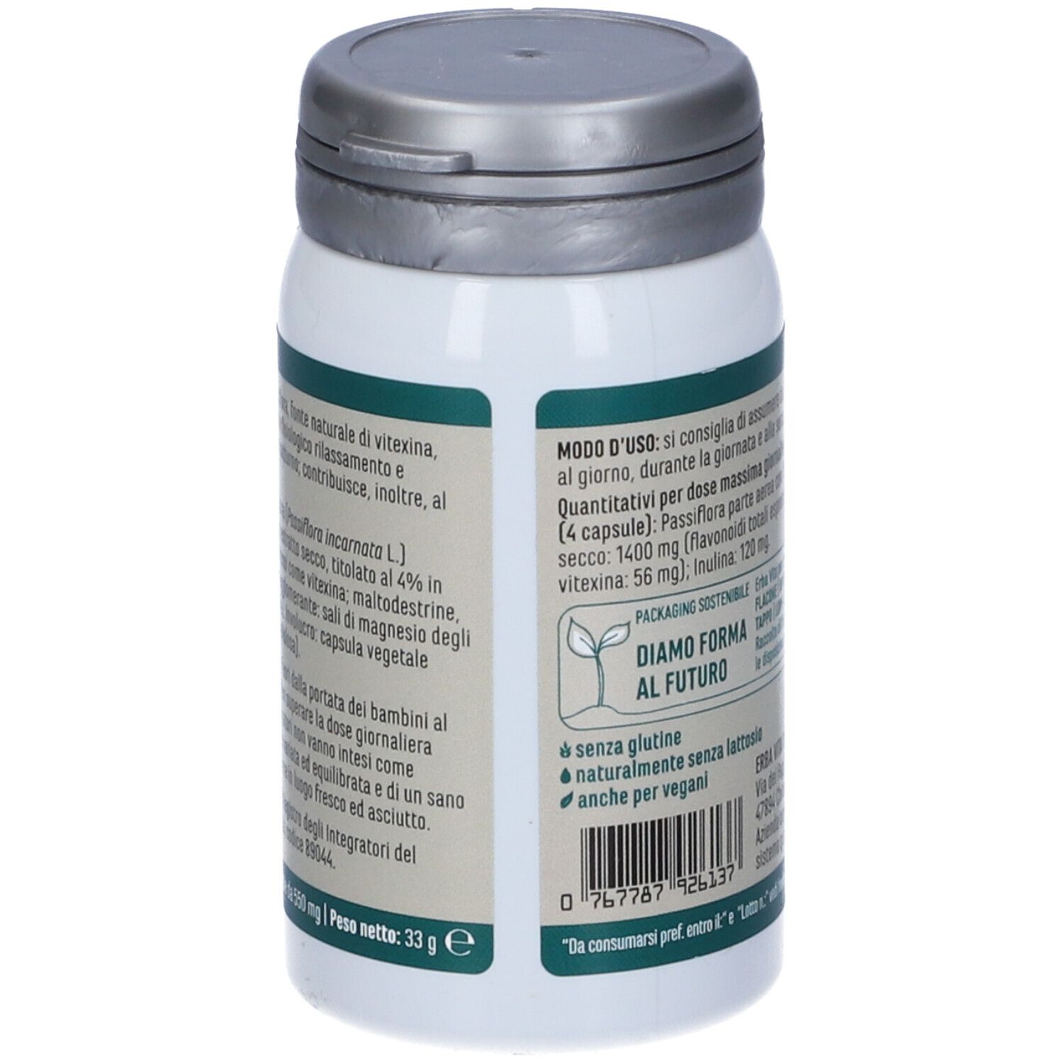 Retro del flacone bianco. Testo in italiano, con informazioni sull'uso e gli ingredienti.