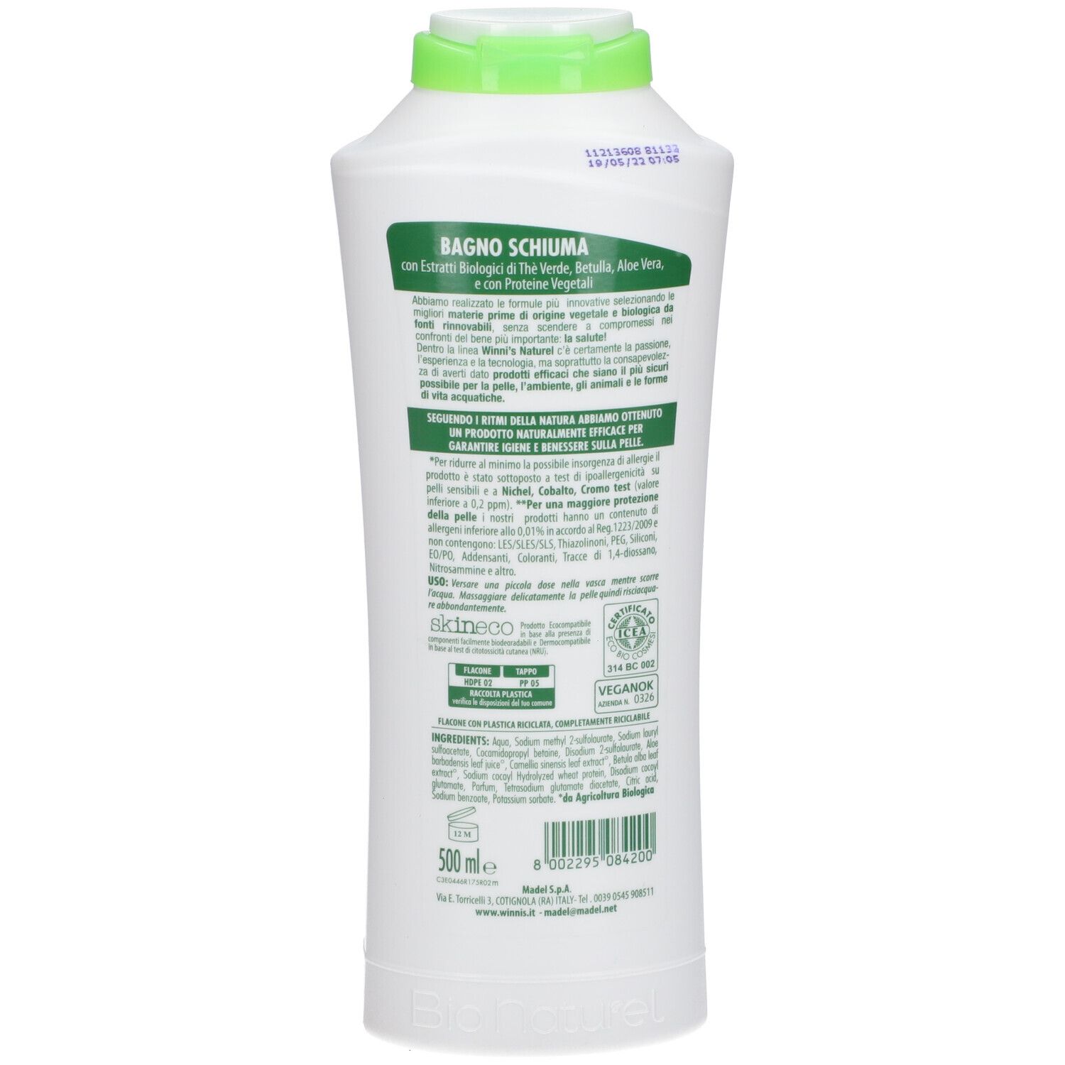 Retro di un flacone bianco con tappo verde. Testo: bagno schiuma, ingredienti, certificazioni, 500 ml.