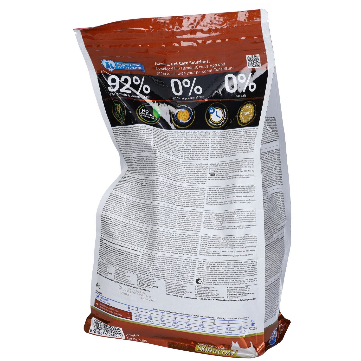 Rückseite des Hundefutterbeutels N&D Quinoa Skin & Coat. Text mit Informationen und QR-Code. 92% tierischen Ursprungs.