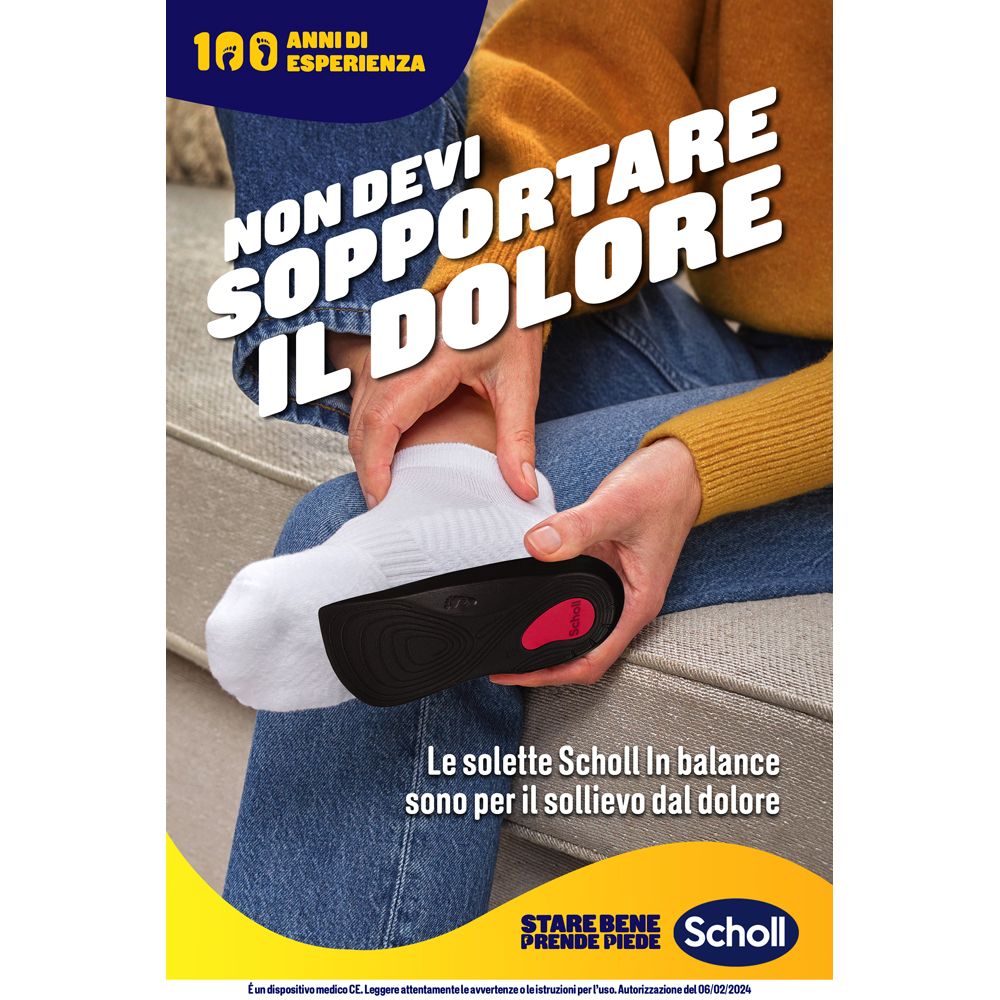 Poster con soletta Scholl In-Balance. Persona con soletta nella scarpa. Testo: Non devi sopportare il dolore.