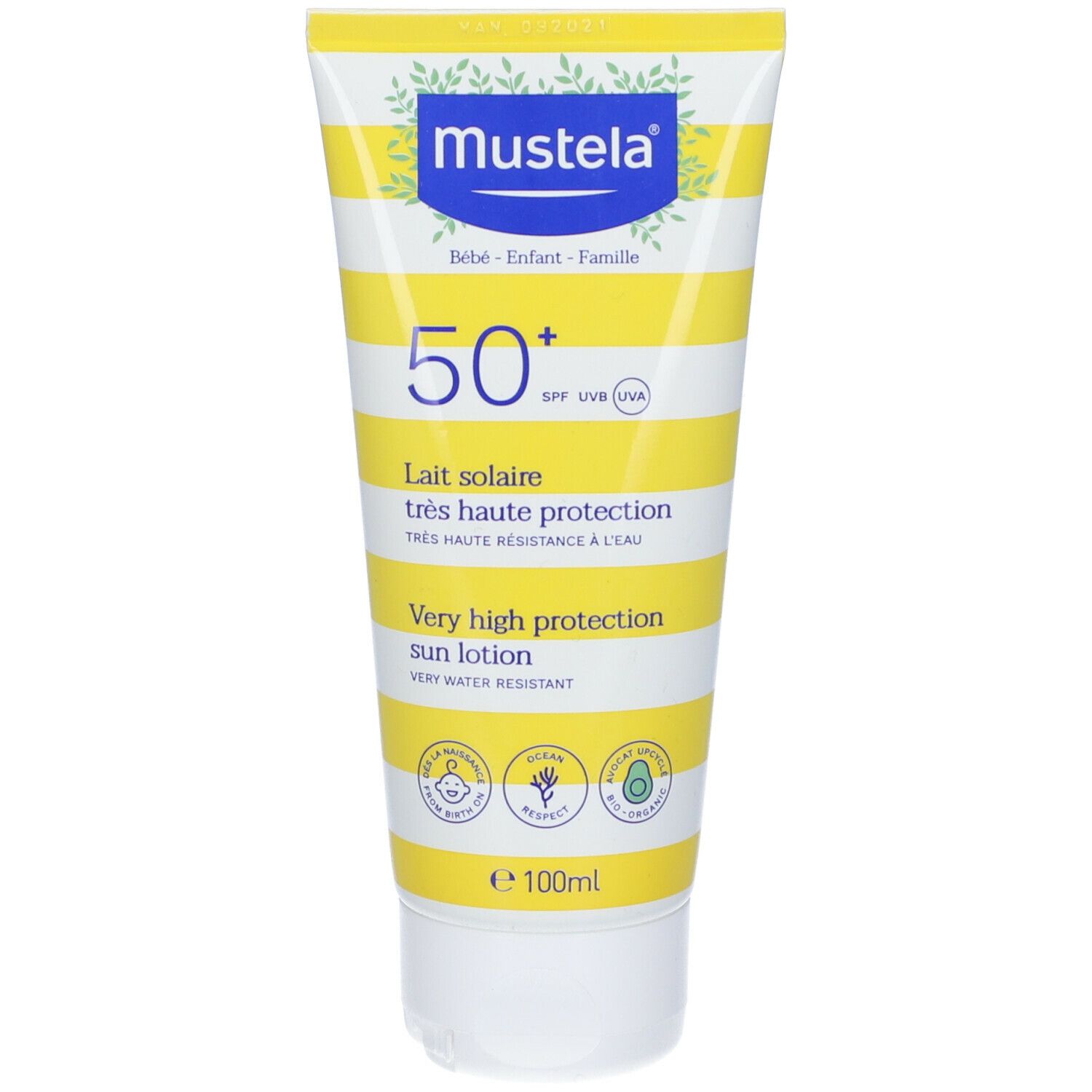 Tubo giallo di crema solare. Scritta: Mustela, 50+, Lait solaire, protezione molto alta. Tappo bianco.
