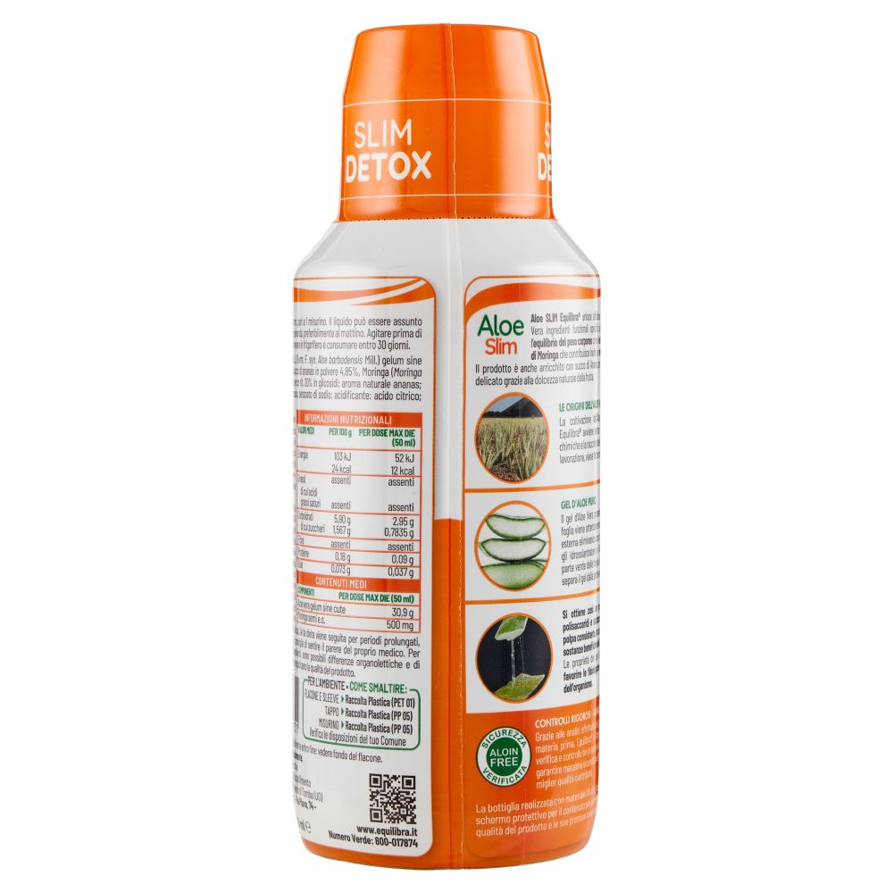 Retro della bottiglia Equilibra Aloe Slim. Testo: informazioni nutrizionali. Illustrazioni: coltivazione aloe vera, foglia aloe vera.