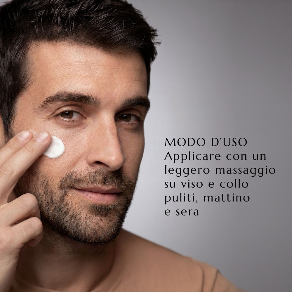 Mann trägt Collistar Uomo Hyaluronsäure Serum auf. Text: Anwendung: Sanft auf Gesicht und Hals auftragen, morgens und abends.