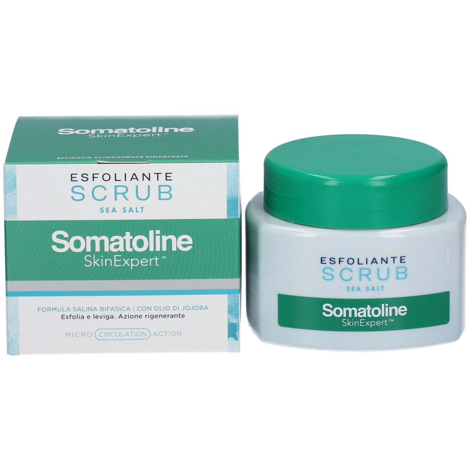 Confezione e vasetto. Confezione: verde e bianca, scritta: ESFOLIANTE SCRUB SEA SALT. Marchio: Somatoline SkinExpert. Vasetto con coperchio verde.