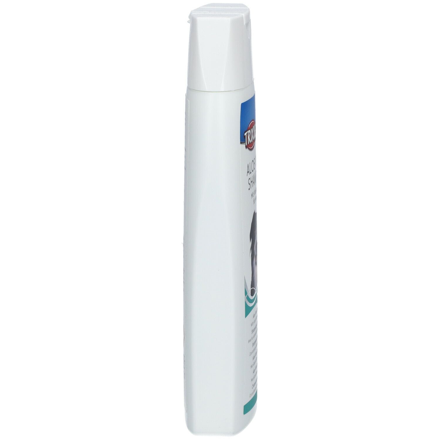 Flacone bianco di shampoo TRIXIE Aloe Vera. Vista laterale. Tappo e forma del flacone visibili.