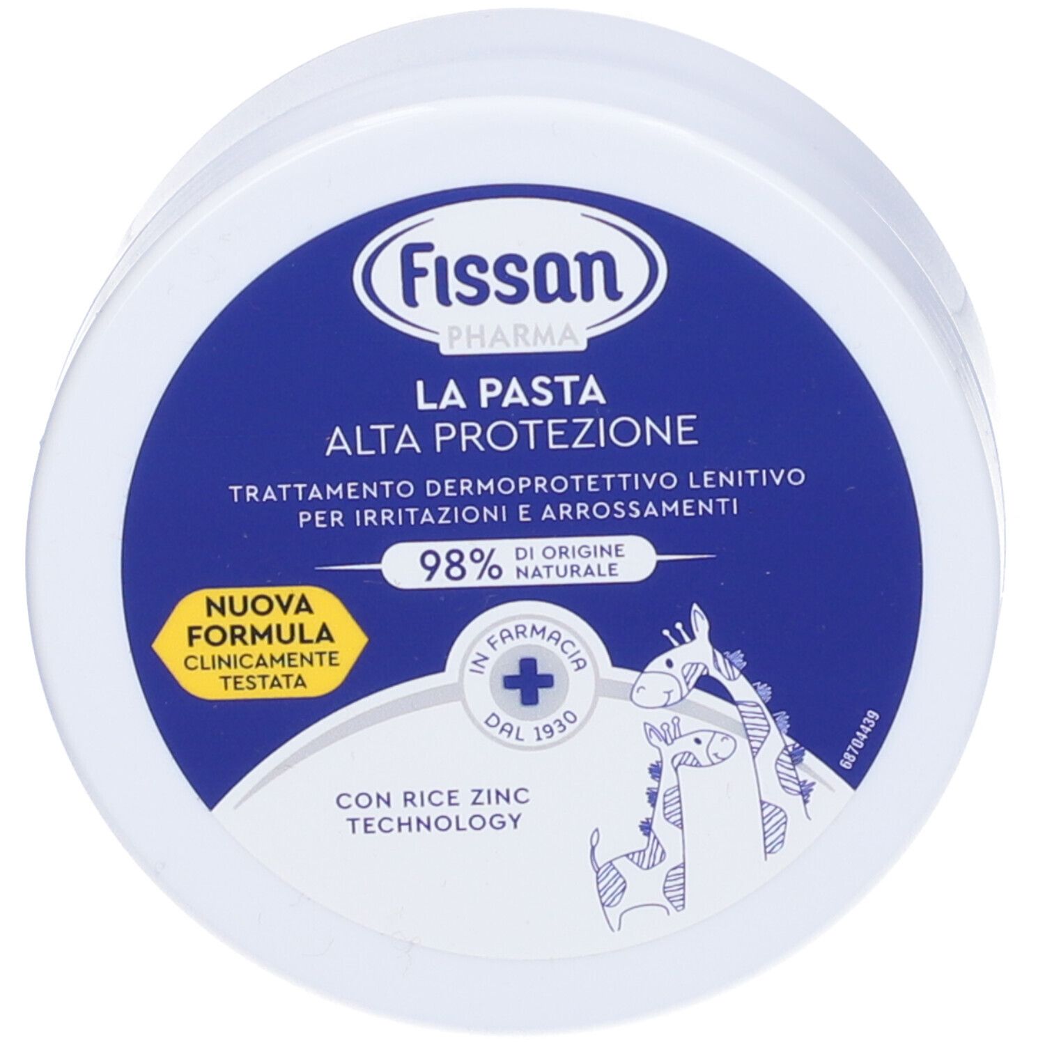 Barattolo rotondo con coperchio blu. Scritta: Fissan Pharma, La Pasta Alta Protezione. Contiene il 98% di ingredienti naturali.