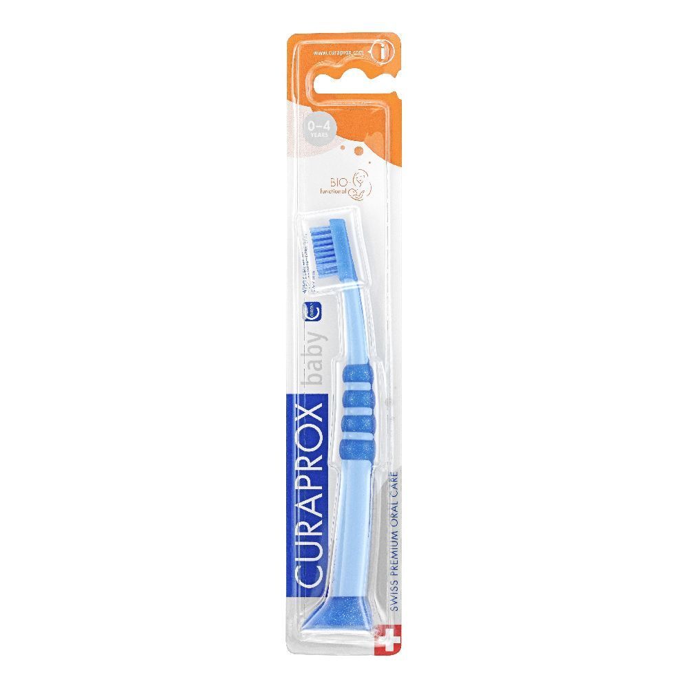 Spazzolino per bambini in confezione blister. Manico blu, testina blu. Marchio Curaprox, scritta baby.