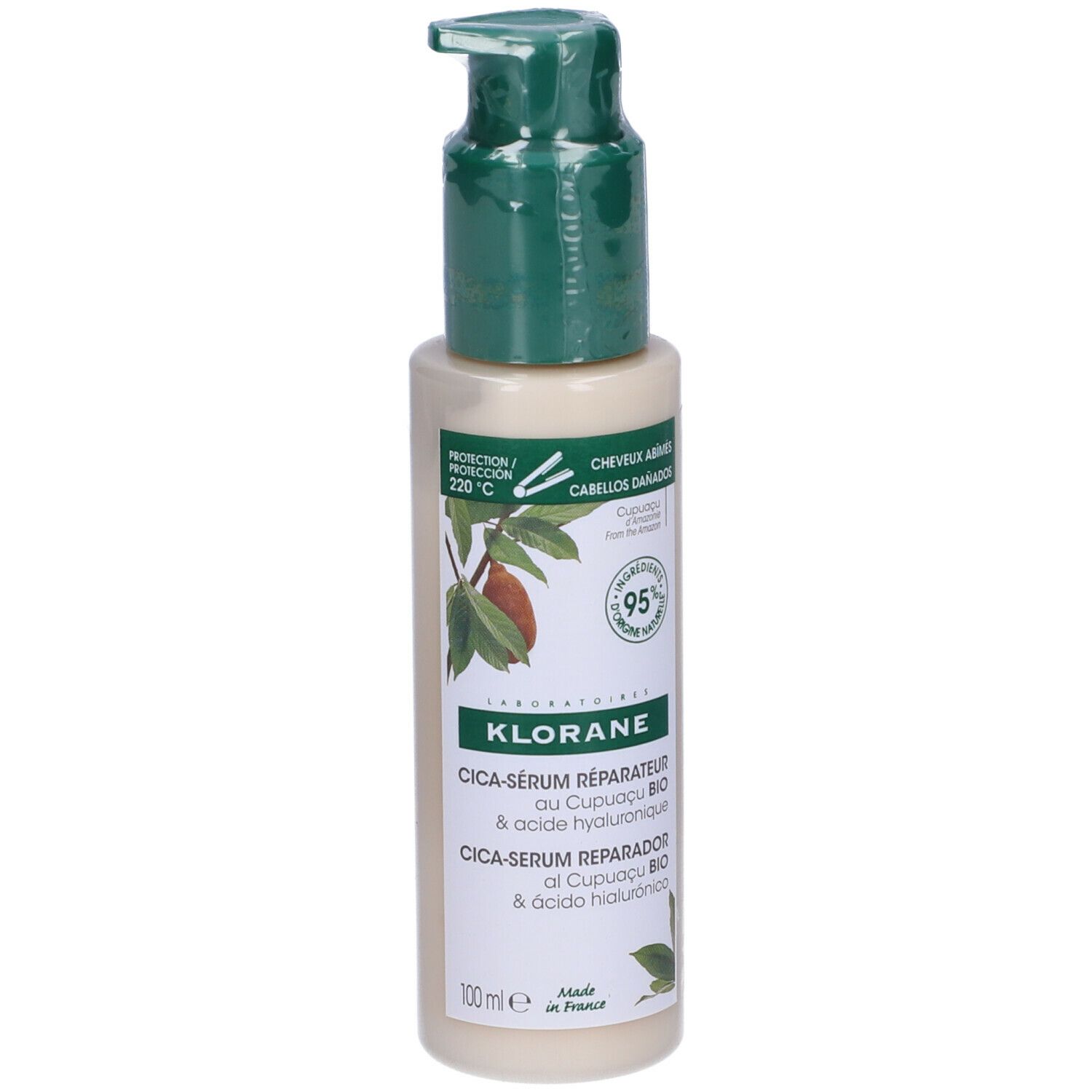Flacone con erogatore verde. Nome del prodotto e logo sull'etichetta. 95% ingredienti naturali.