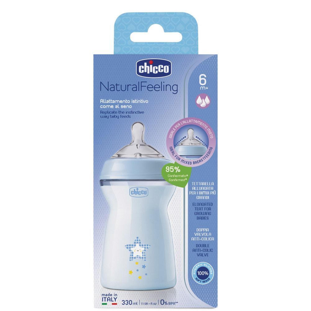 Biberon Chicco NaturalFeeling in confezione. Blu chiaro, 330ml, 6m+. Motivo stella e tettarella.