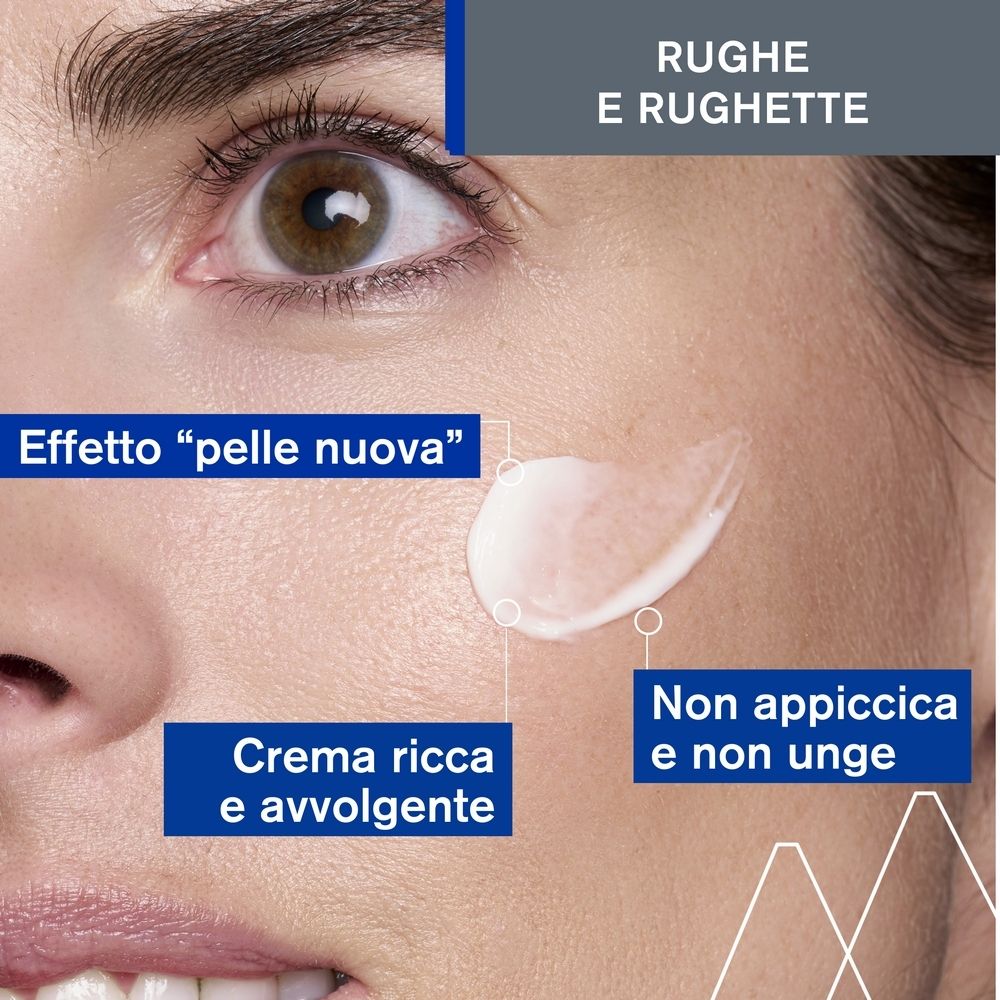 Primo piano di un viso. Crema applicata. Testo: Effetto « pelle nuova ». Crema ricca e avvolgente.