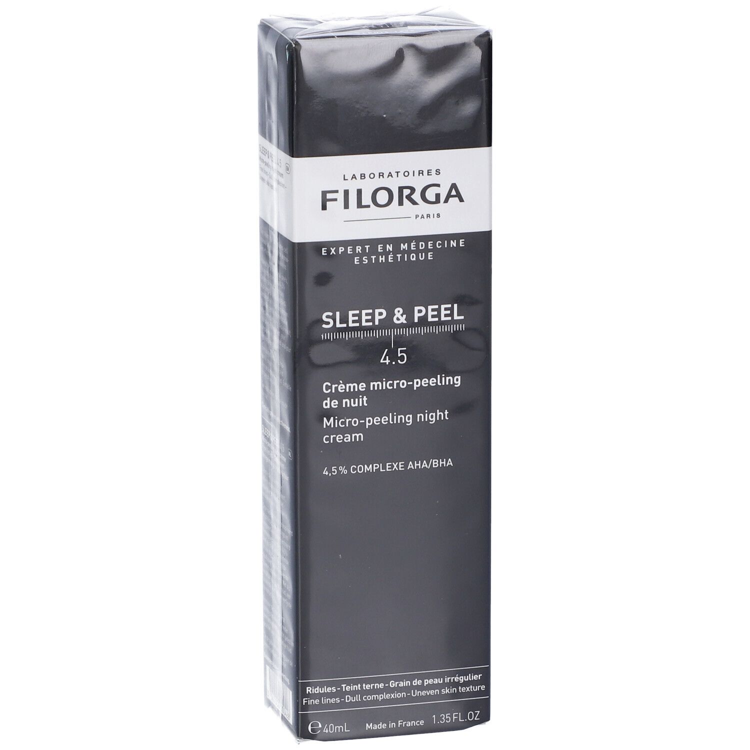 Schwarze Verpackung mit Produktnamen und Marke. Text: Sleep & Peel 4.5. Marke Filorga. 4,5% AHA/BHA.