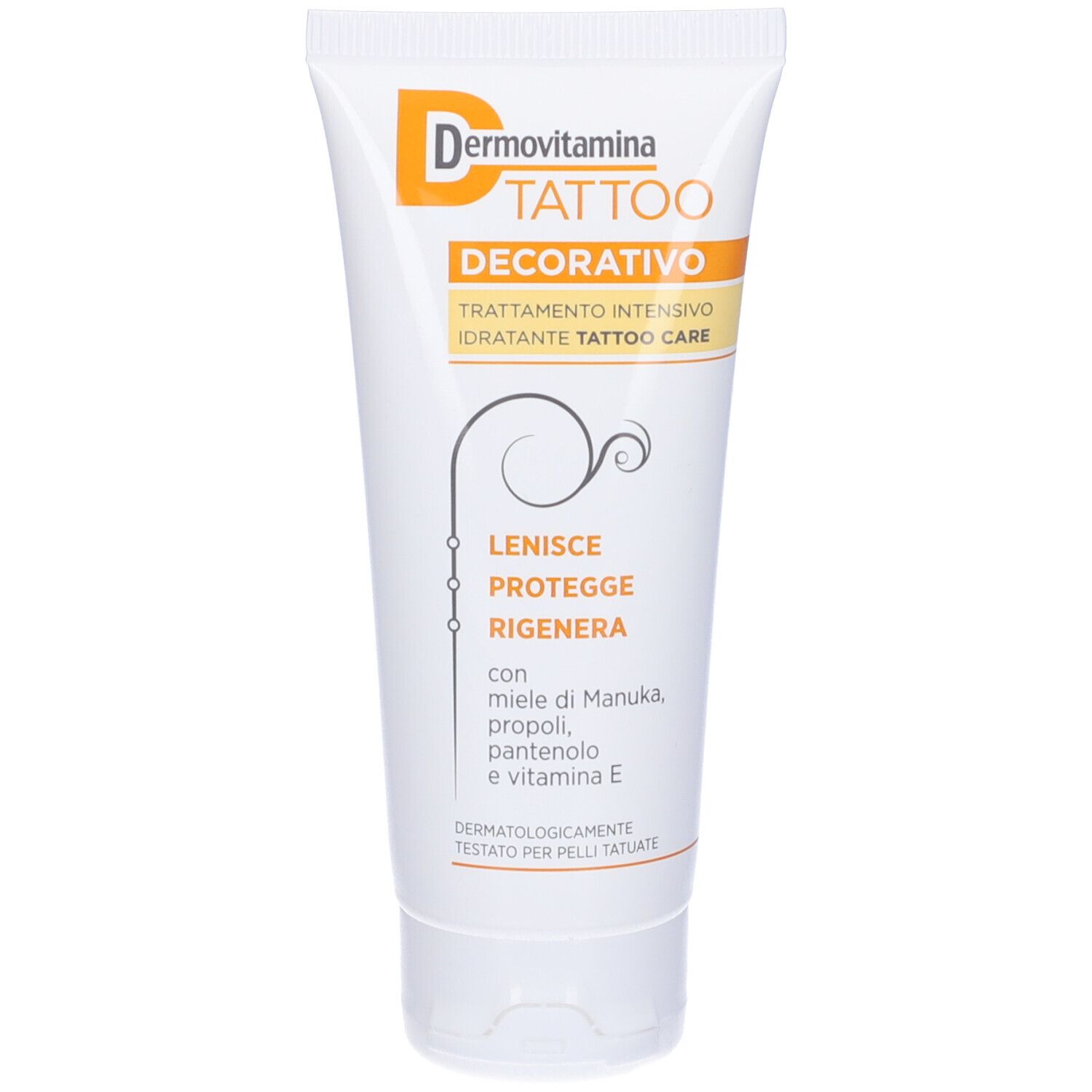 Tubo bianco con stampa arancione. Contiene Dermovitamina Tattoo Crema. Testo: Tattoo, decorativo, trattamento intensivo.