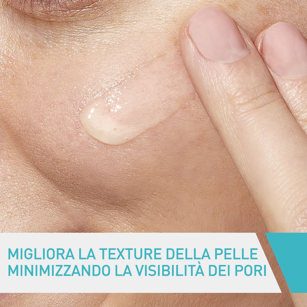 Siero applicato sul viso. Testo: Migliora la texture della pelle minimizzando la visibilità dei pori.