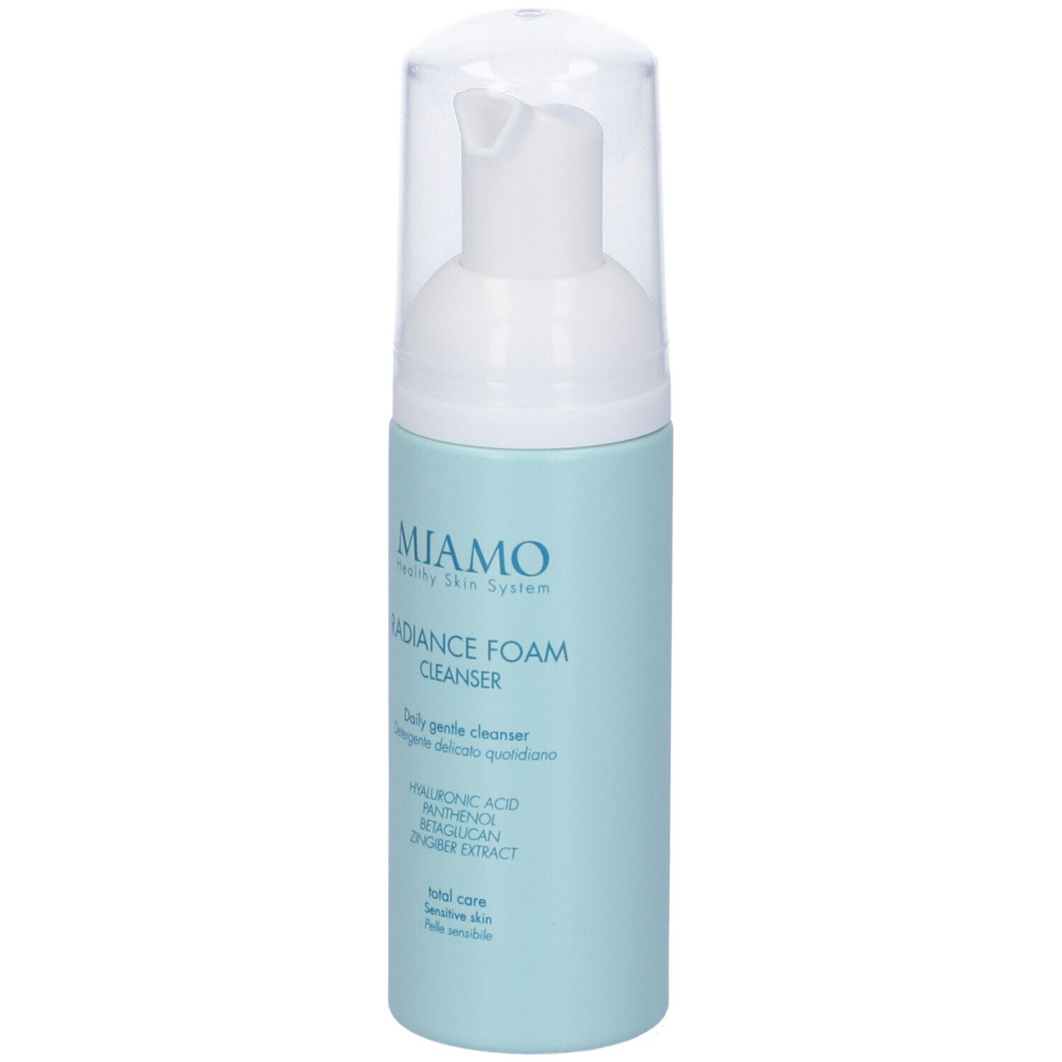 Flacone azzurro con erogatore bianco. Scritto: Miamo, Radiance Foam Cleanser. Contiene acido ialuronico, pantenolo e zenzero.