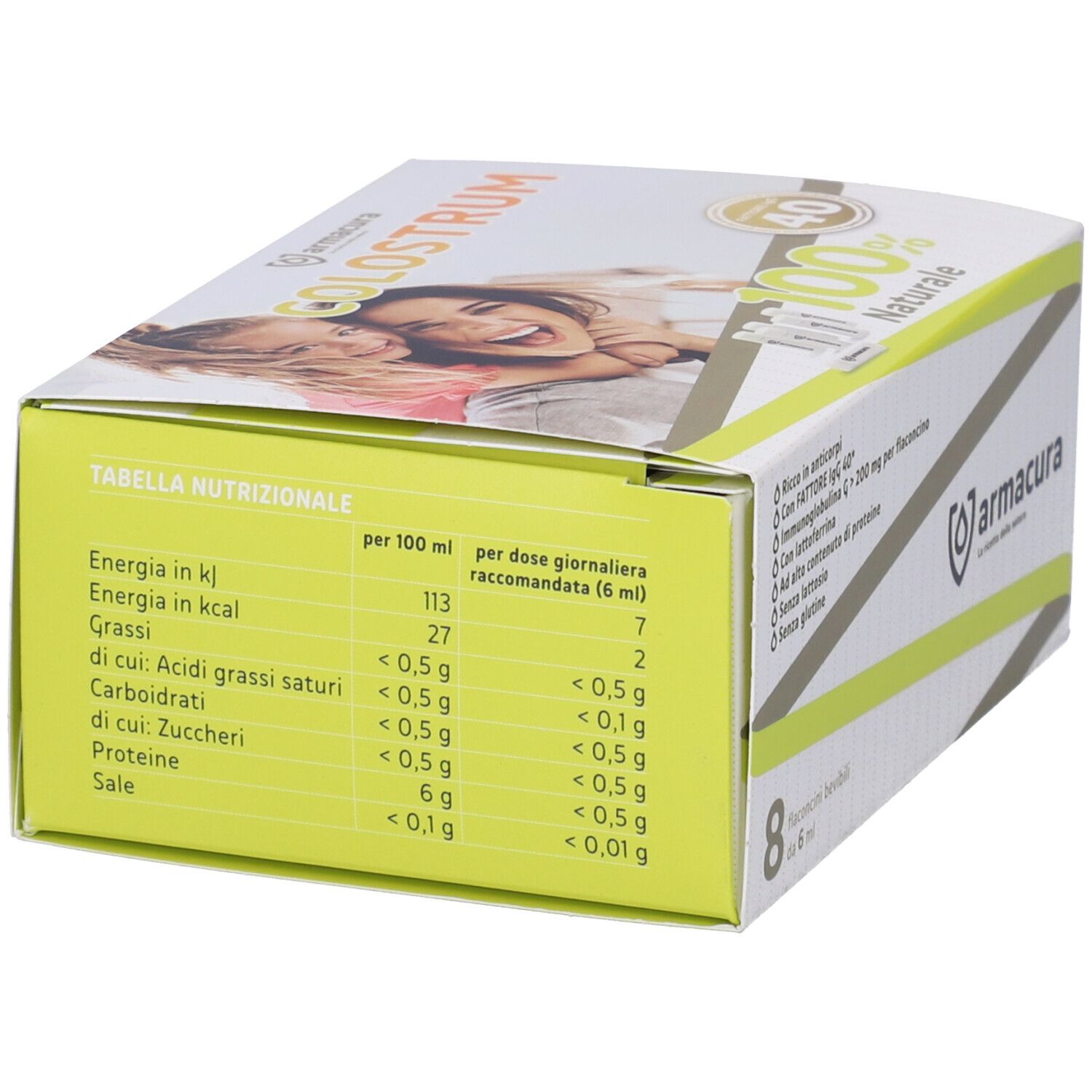 Retro della scatola Armacura Colostrum. Tabella nutrizionale, 8 flaconcini, logo Armacura.