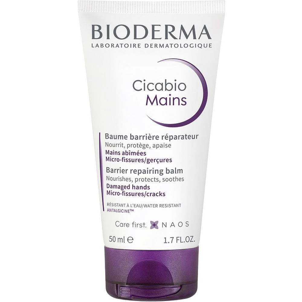 Tubo bianco con dettagli viola. Scritta BIODERMA Cicabio Mains. Testo in francese e inglese. Contiene 50 ml.