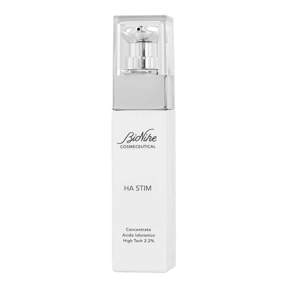 Flacone bianco con erogatore. Scritte: Bionike Cosmeceutical, HA STIM, Concentrato Acido Ialuronico High Tech 2.2%.