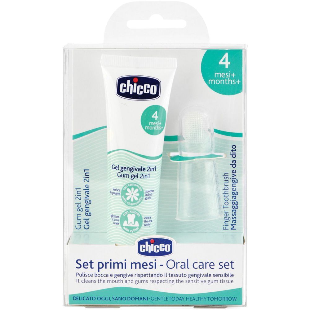 Set per l'igiene orale. Contiene gel e spazzolino da dito. Confezionato in plastica trasparente. Marchio: Chicco.
