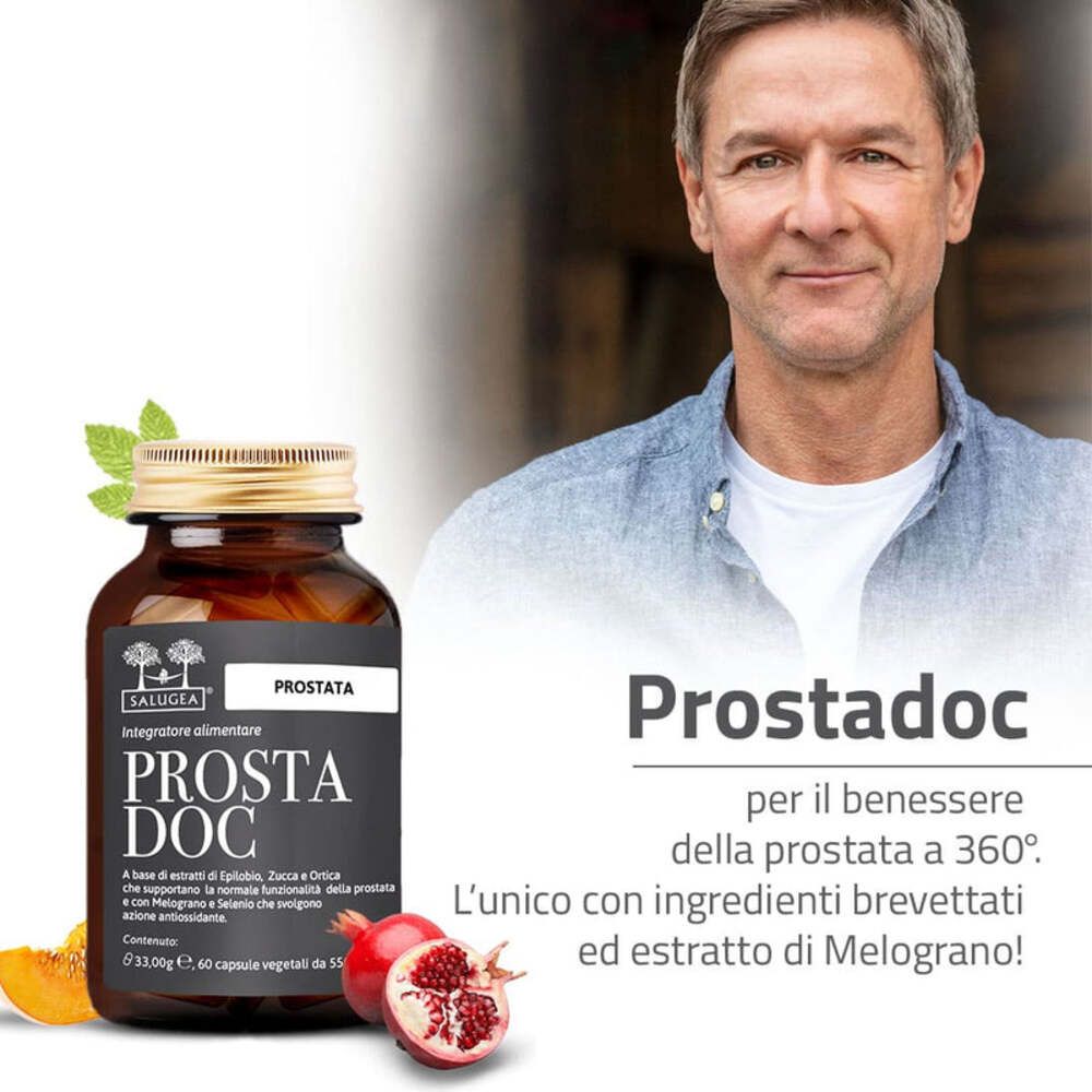 Uomo accanto al flacone del prodotto. Testo: Prostadoc per il benessere della prostata.