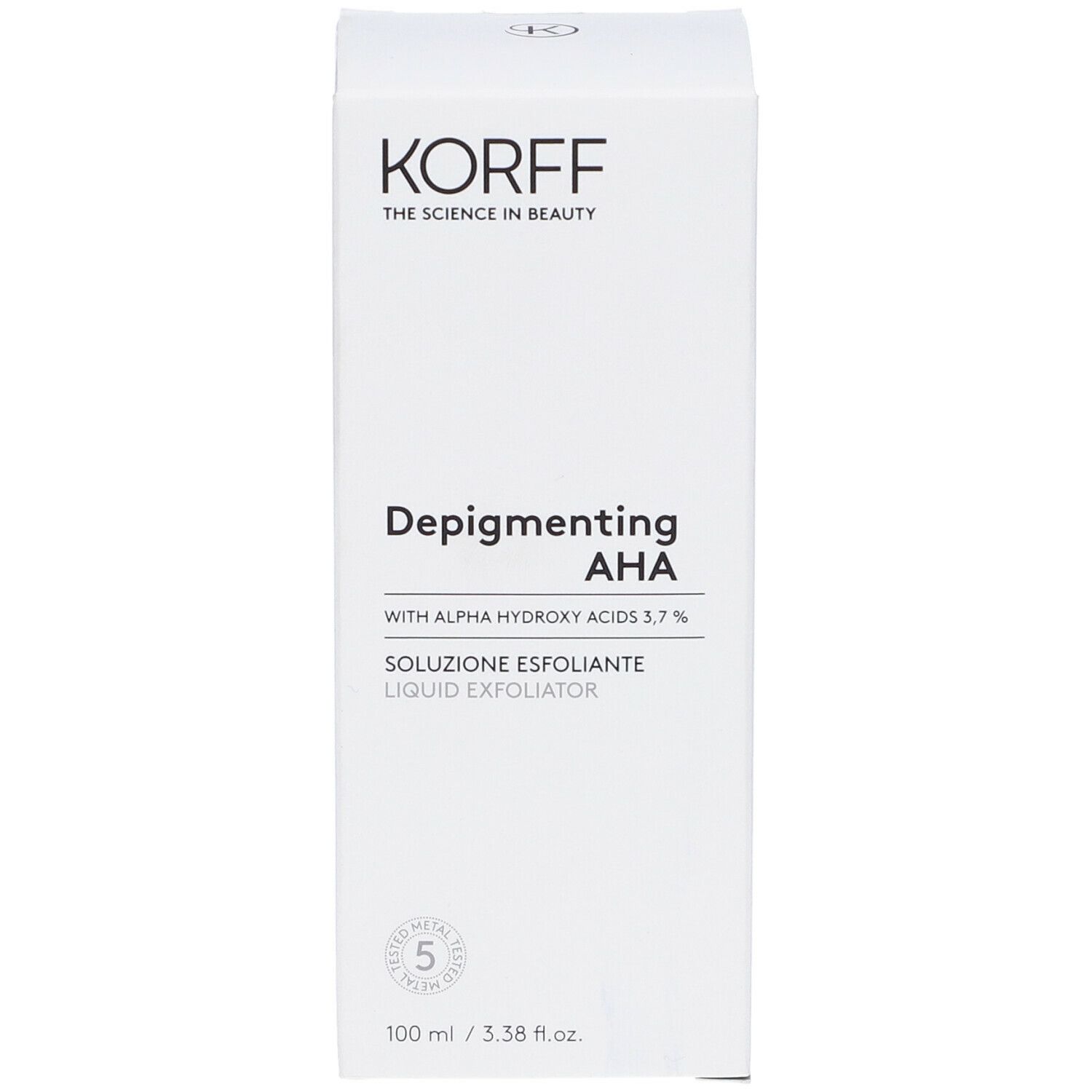 Confezione bianca KORFF. Scritta: Depigmenting AHA con acidi alfa-idrossiacidi 3,7%. Soluzione Esfoliante. Esfoliante liquido.