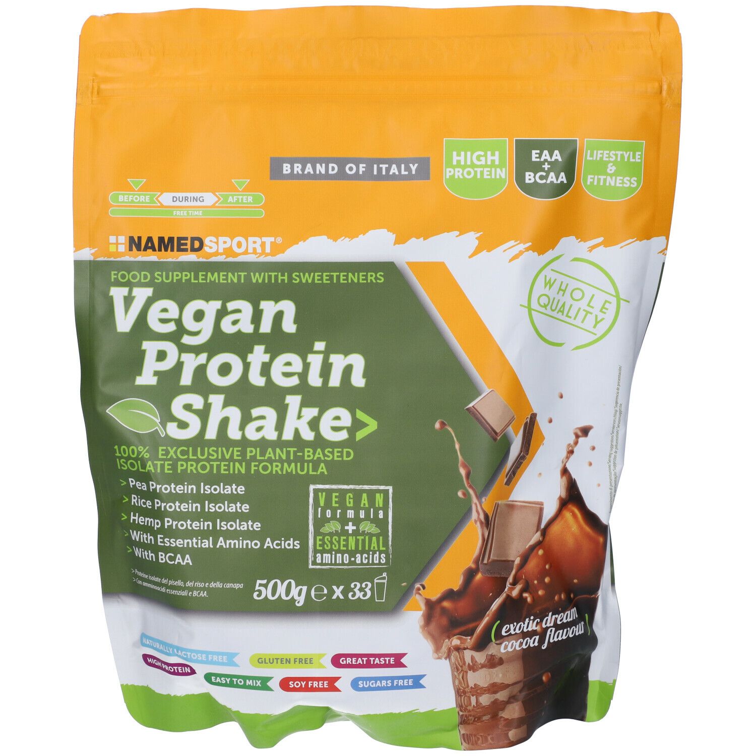 Busta di Vegan Protein Shake. Etichetta verde e bianca con nome del prodotto, ingredienti e logo. Spruzzo di frullato marrone.