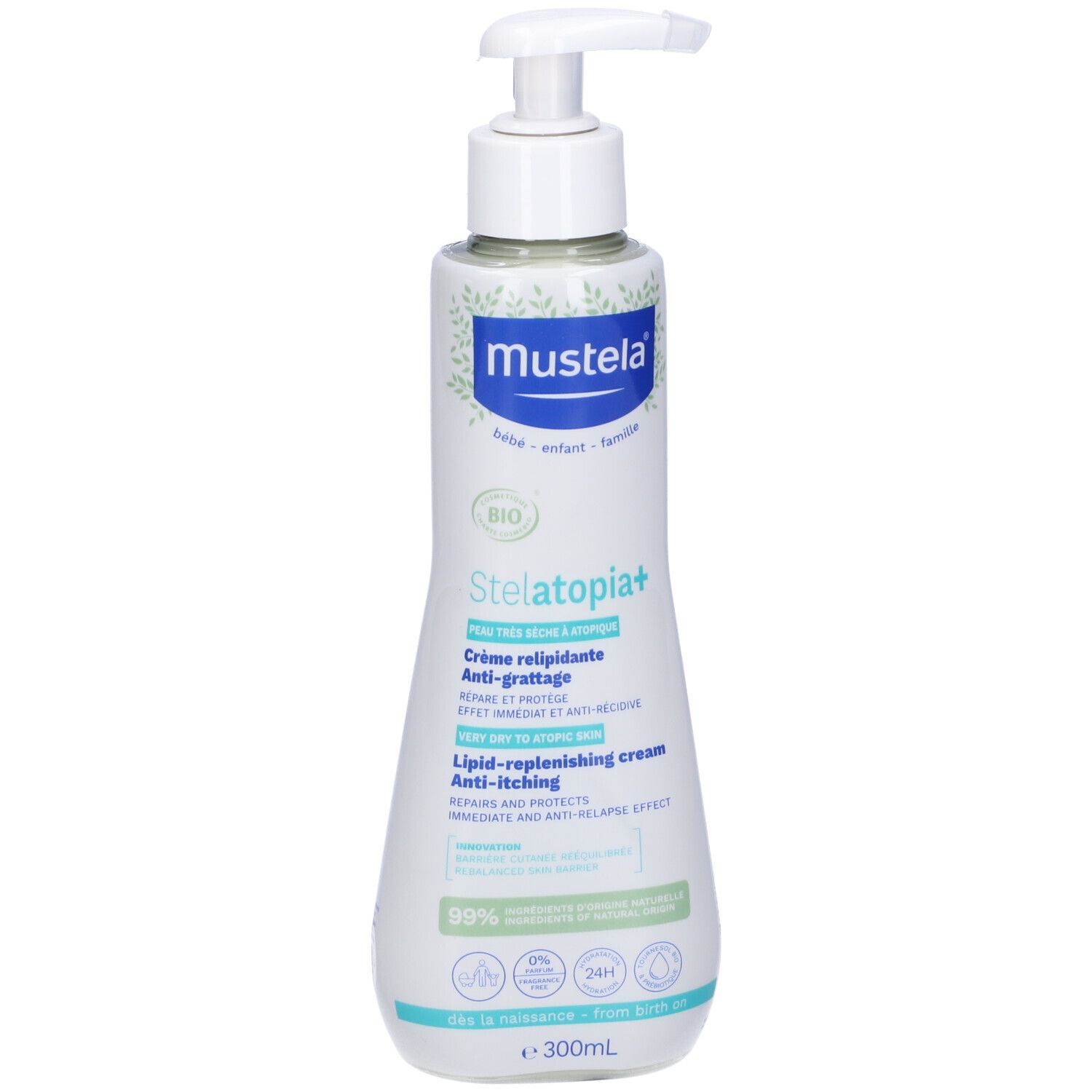 Retro del flacone di crema Mustela Stelatopia+. Informazioni testuali e loghi. Flacone in materiale riciclato.