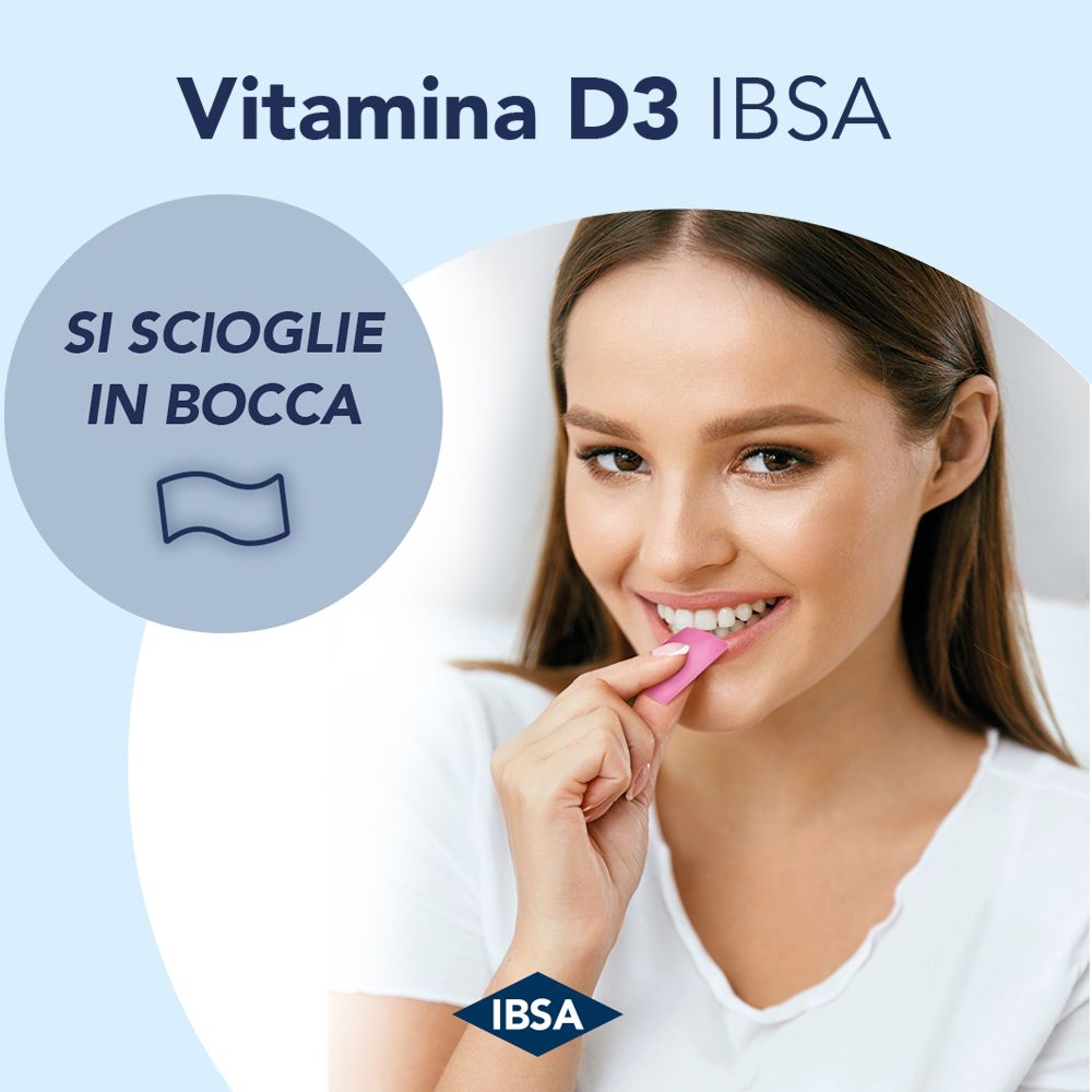 Donna che prende un film di vitamina D3 in bocca. Marchio IBSA. Descrizione del prodotto: Si scioglie in bocca.